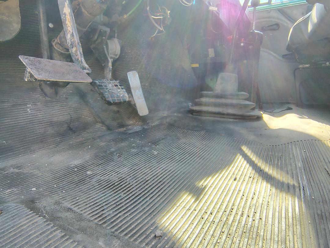 2000 INTERNATIONAL 4700 DT466E - Image 43